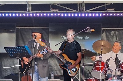 Vintage People coverband